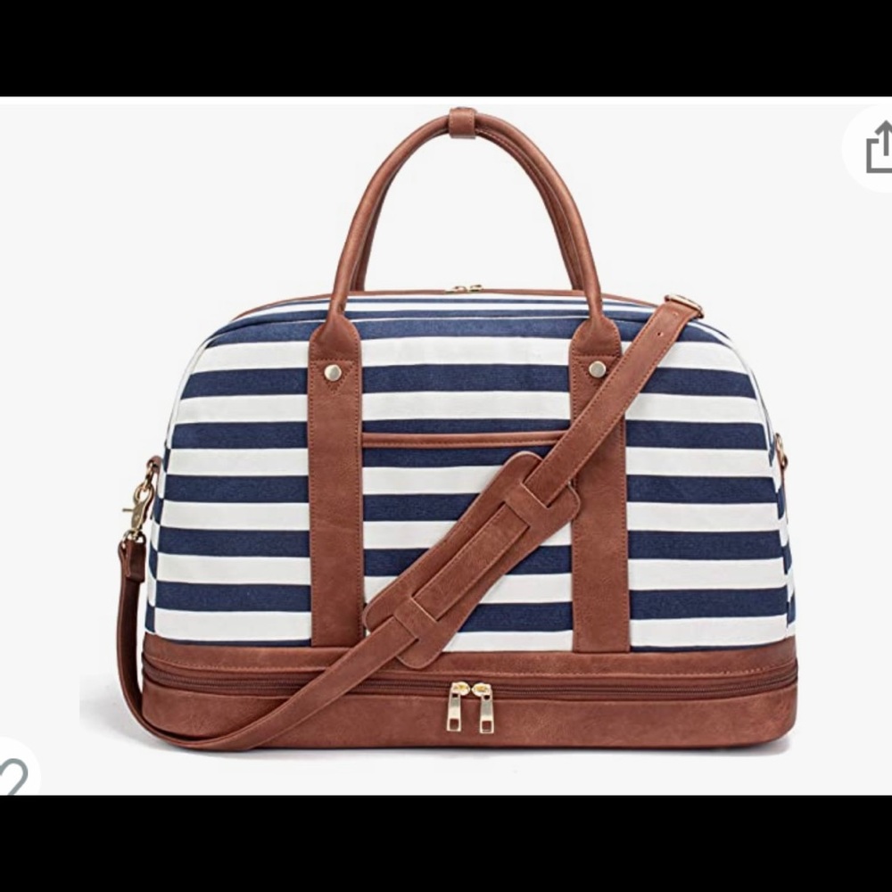 Weekender Bag for Woman with Separate Shoe Compartment
